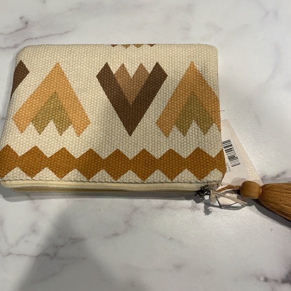 NWT Lu & Elle Trailhead Handmade Patterned Pouch - Picture 5 of 6